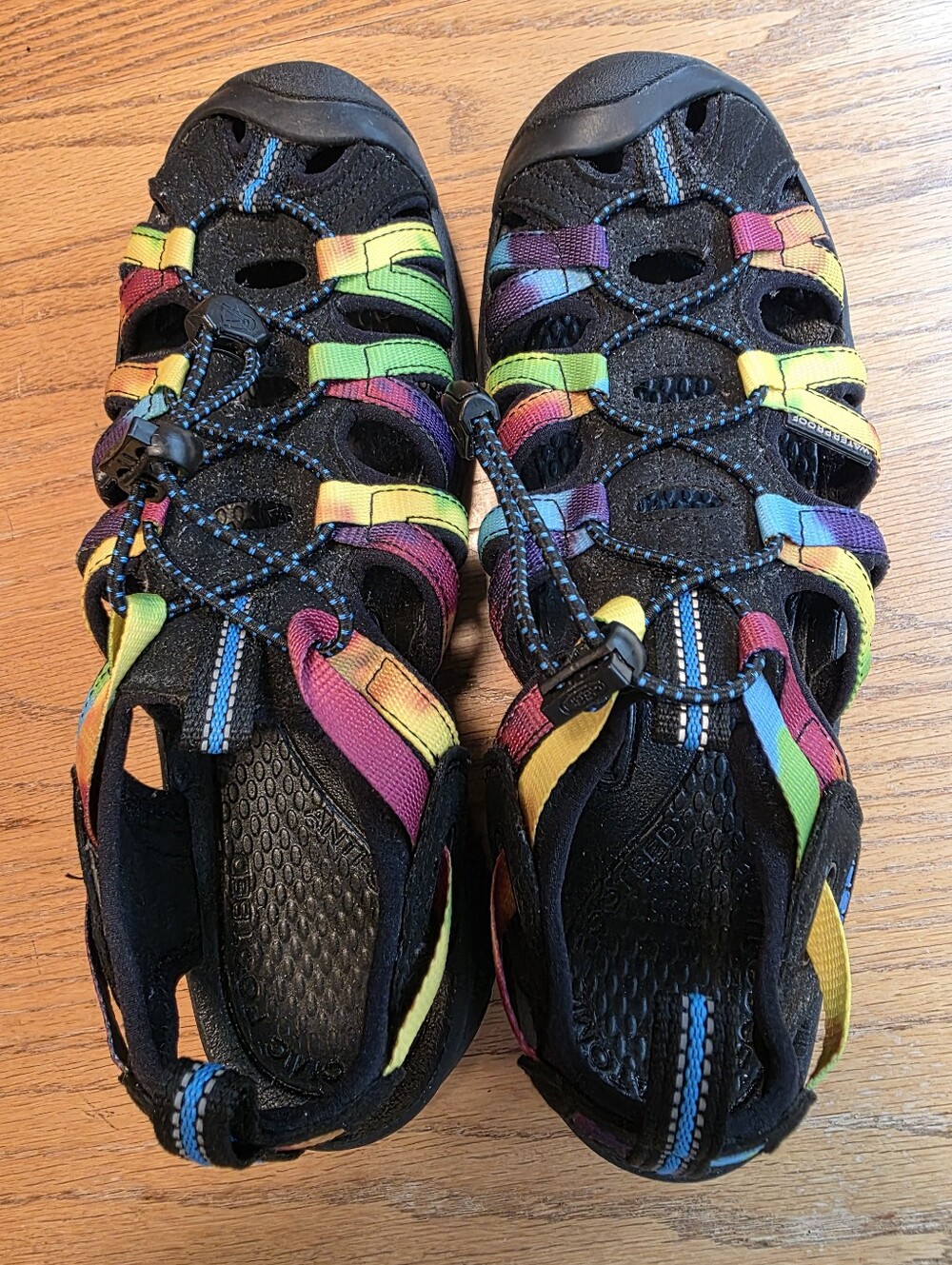 KEEN Whisper Women's 9.5 Sandals Original Tie Dye Rainbow Waterproof 1025038 - Picture 11 of 17